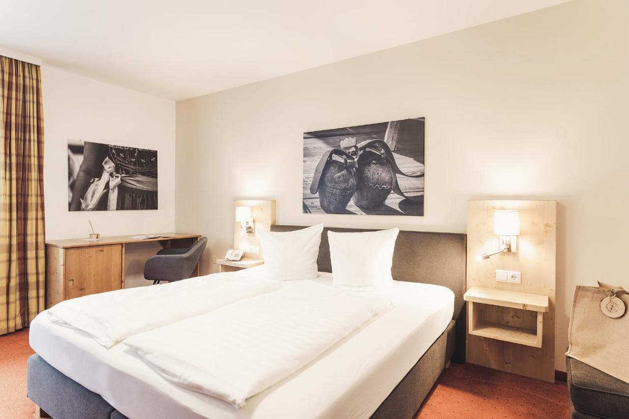 Hotel Johanna Mitten Im Oetztal Umhausen Exteriör bild