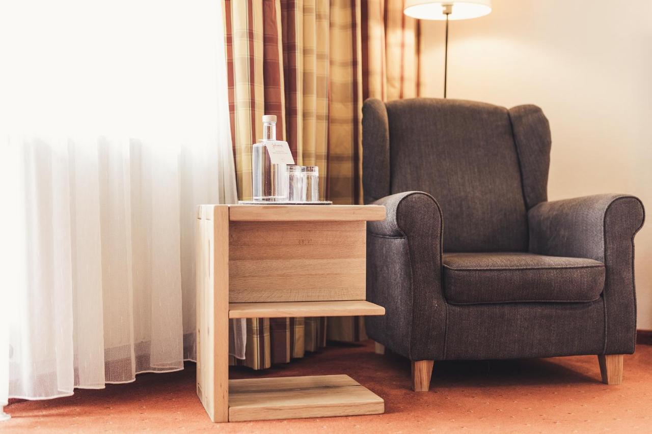 Hotel Johanna Mitten Im Oetztal Umhausen Exteriör bild