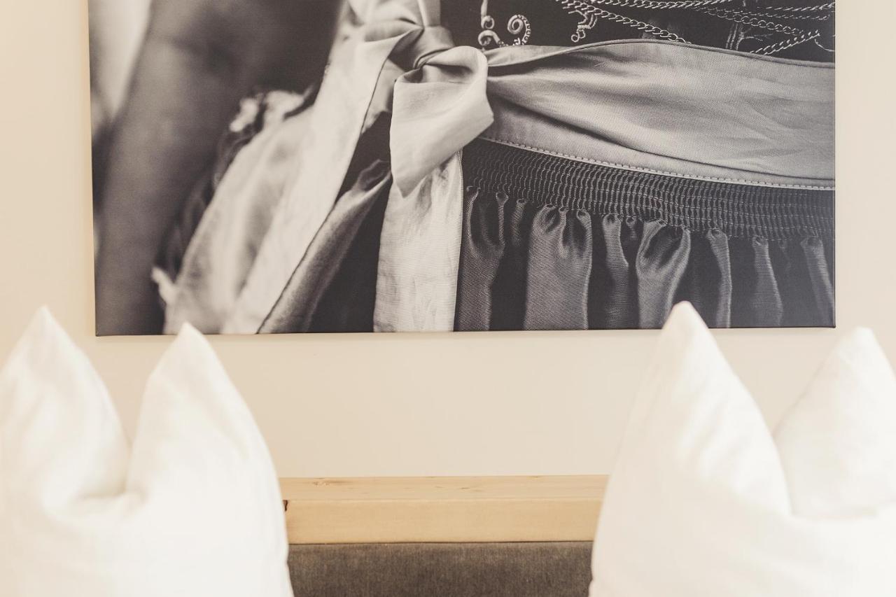 Hotel Johanna Mitten Im Oetztal Umhausen Exteriör bild